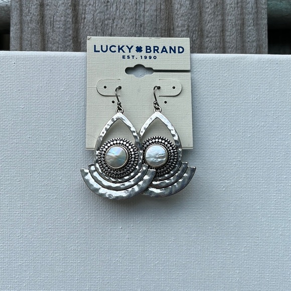 Lucky Brand Earrings - Picture 2 of 4
